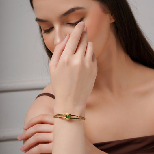 Lux Emerald Heritage Kada jewellery product view 2