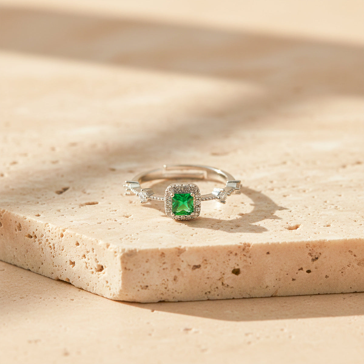 Emerald Glow Designer Ring jewellery product view 1