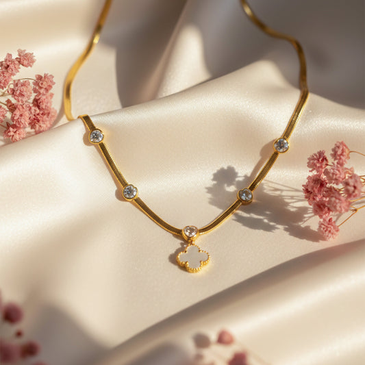 Ira Clover Necklace jewellery product view 2