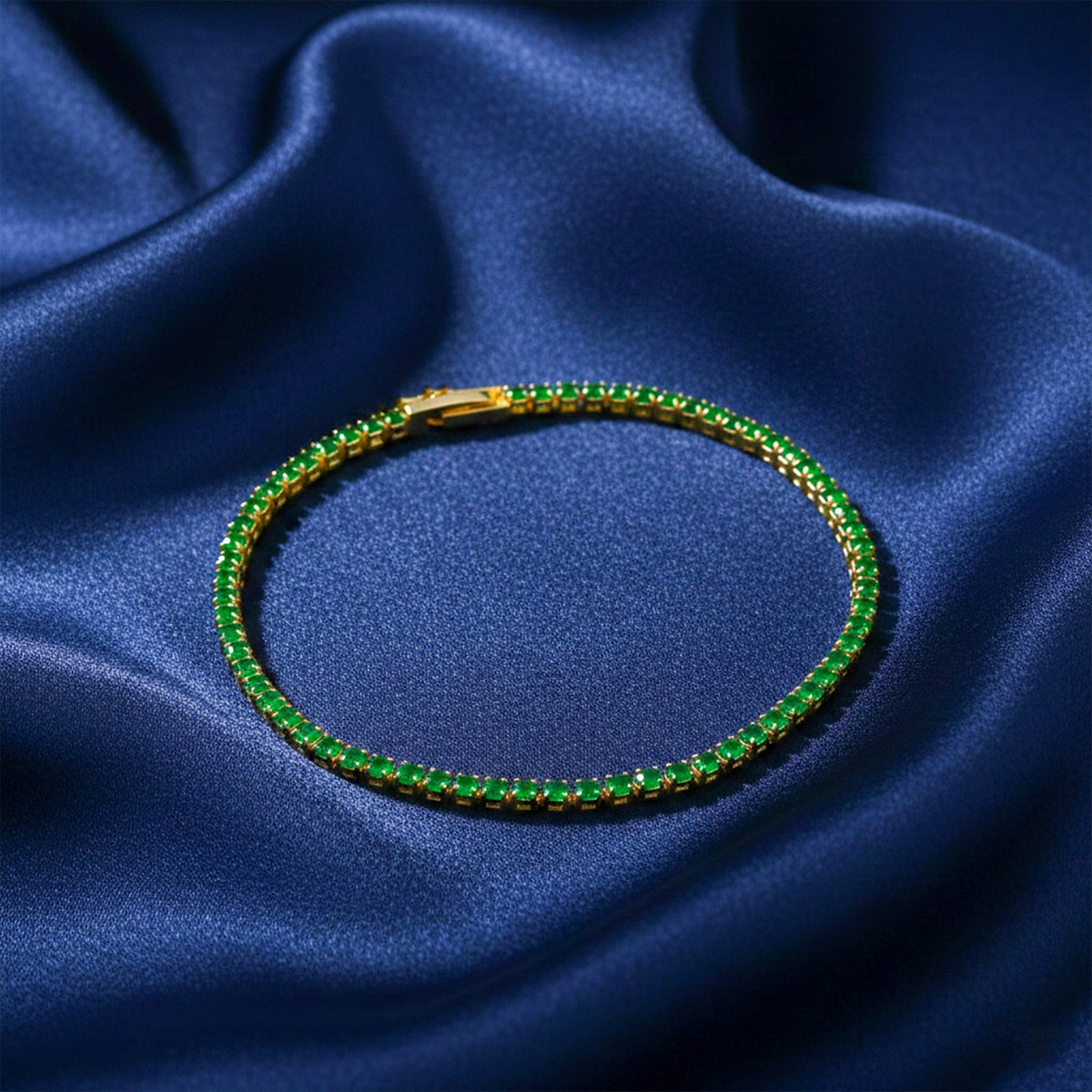 Green Emerald Tennis Bracelet jewellery product view 1