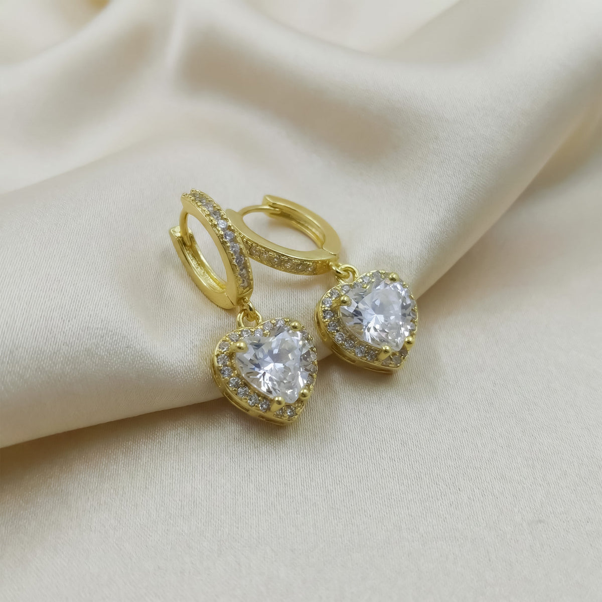 Zenvia Heart Luxe Earrings jewellery product view 3