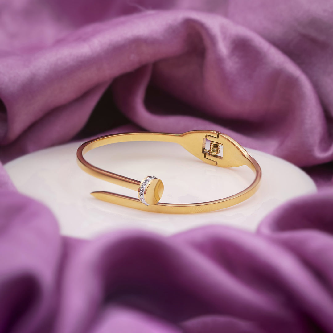 Eterna Shine Gold Cuff Kada jewellery product view 2