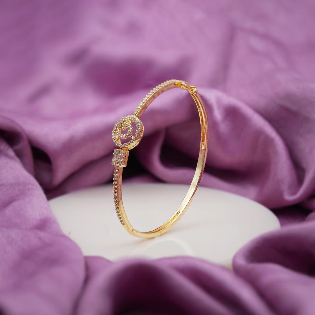 Royal Swirl Diamond Kada jewellery product view 3