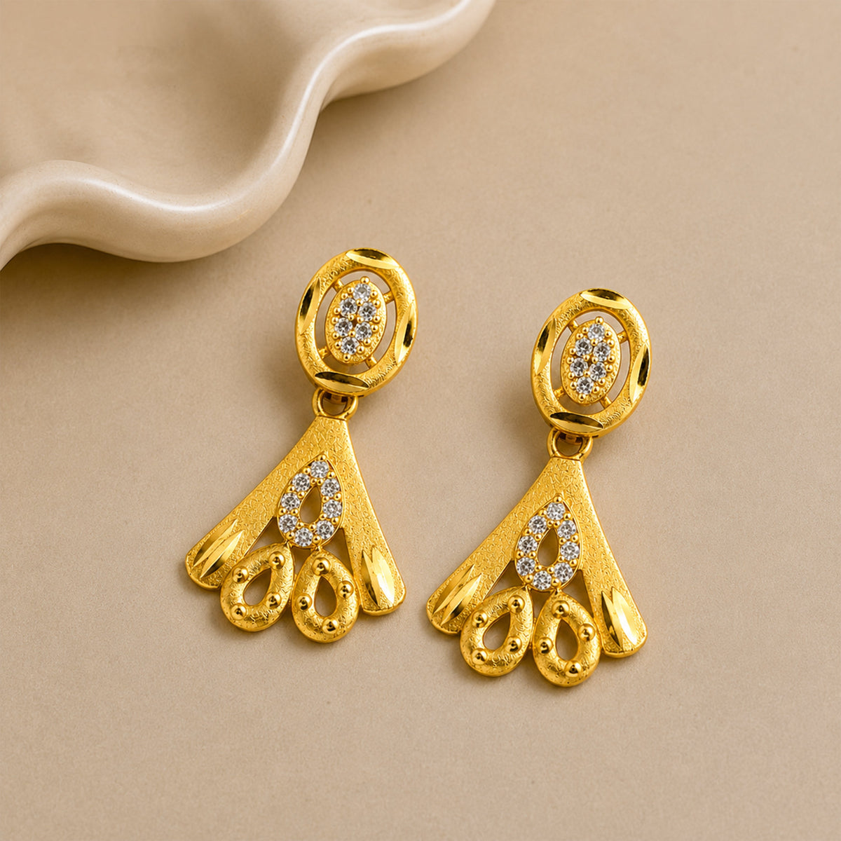 Zari Grace Earrings jewellery product view 1