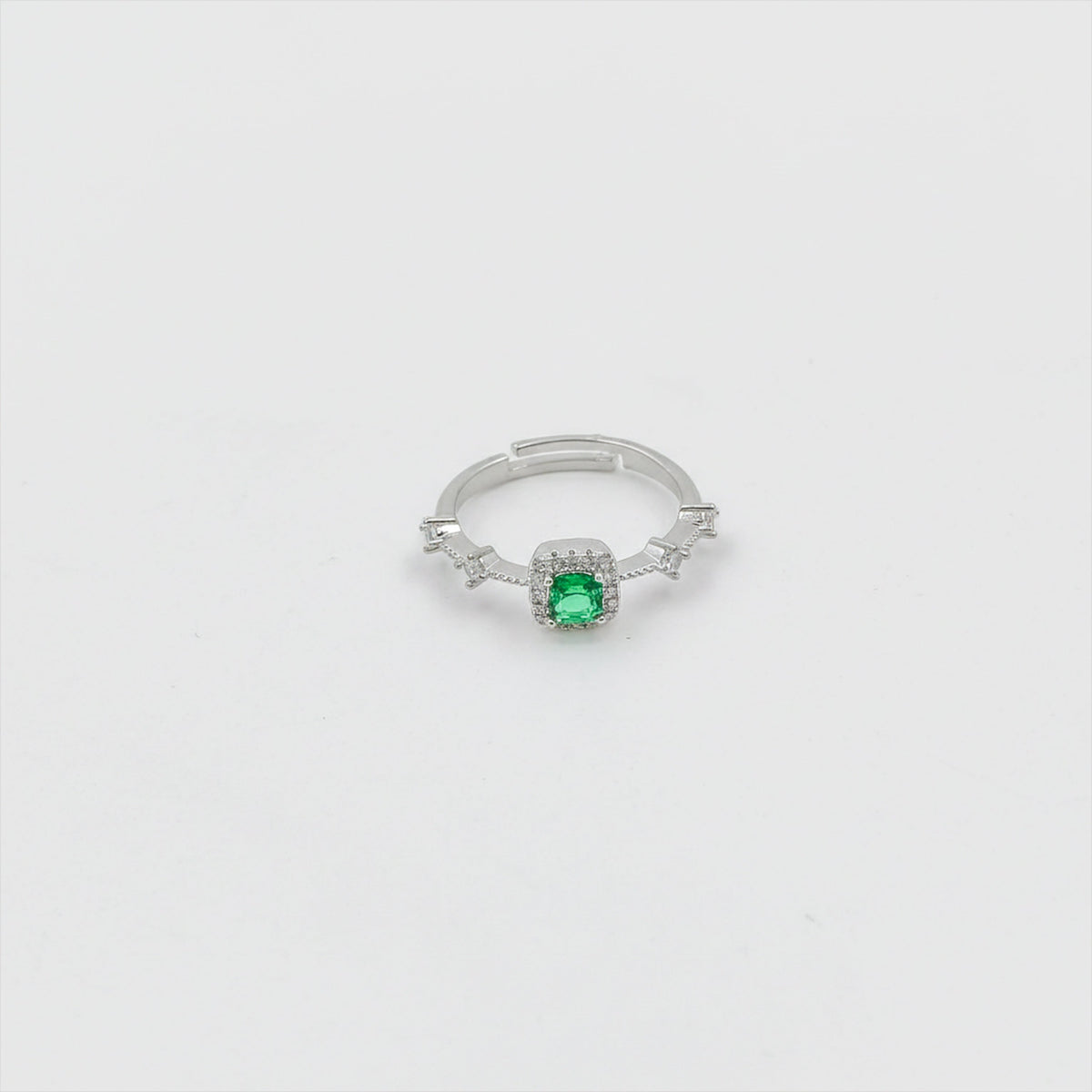 Emerald Glow Designer Ring jewellery product view 5