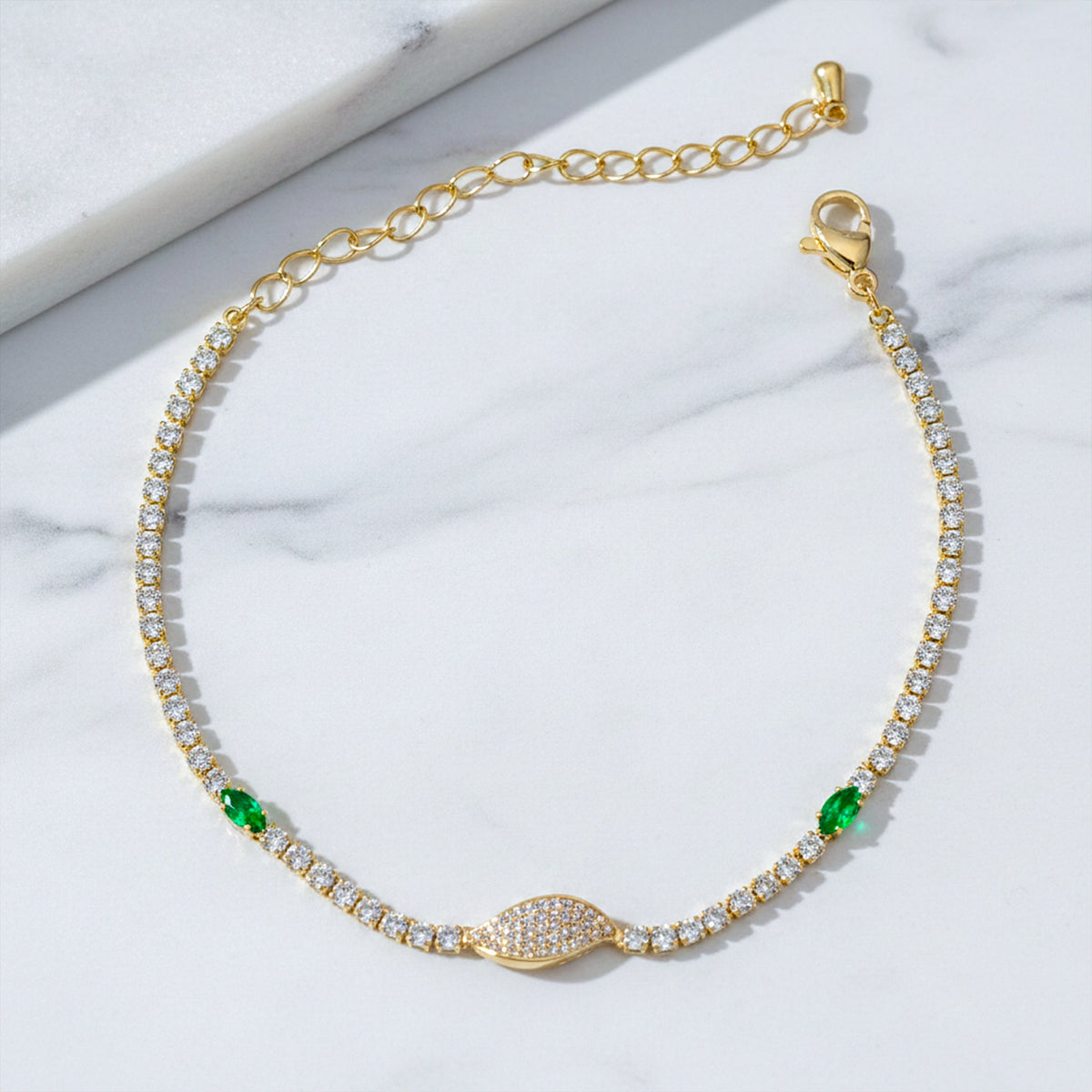 Regal Green Aura Diamond Bracelet jewellery product view 4