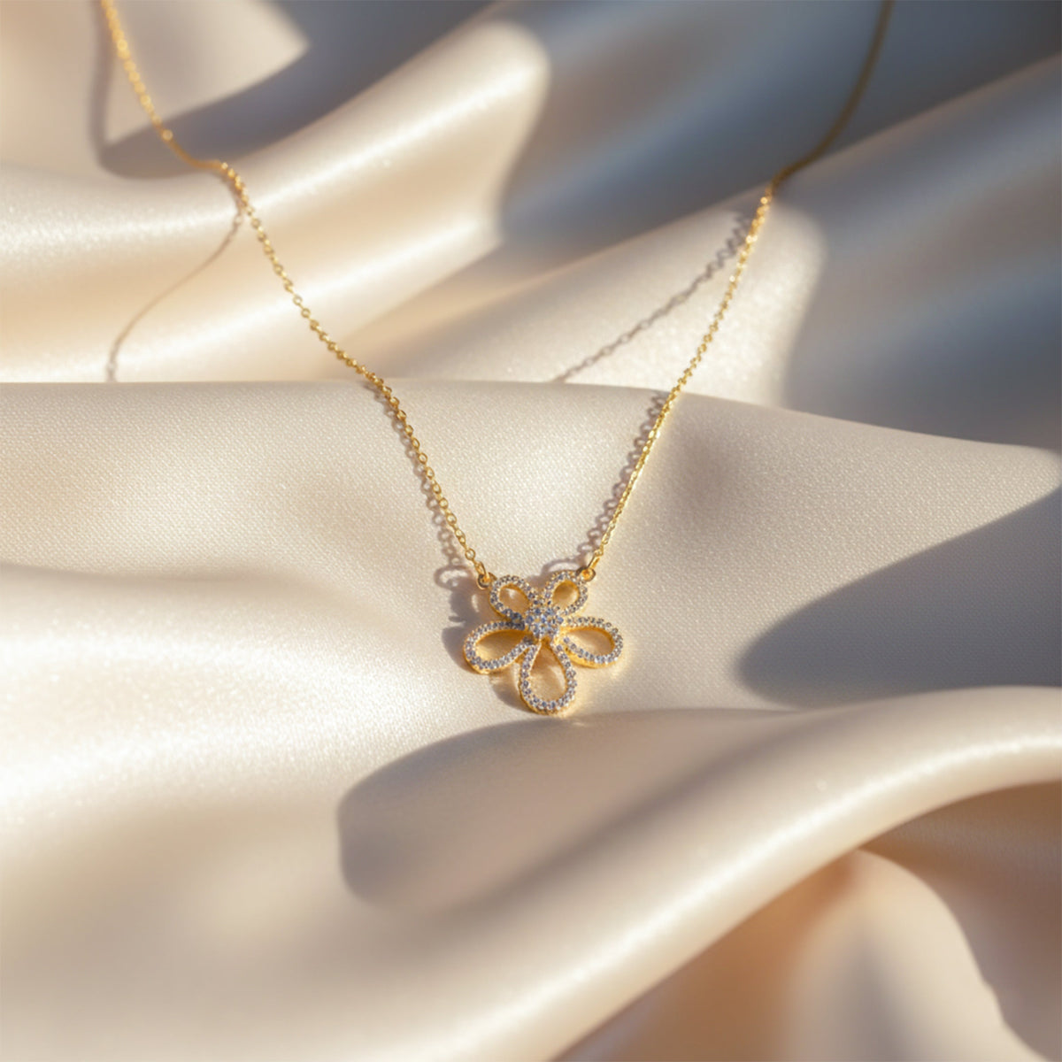 Daisy Sparkle Pendant Necklace jewellery product view 3
