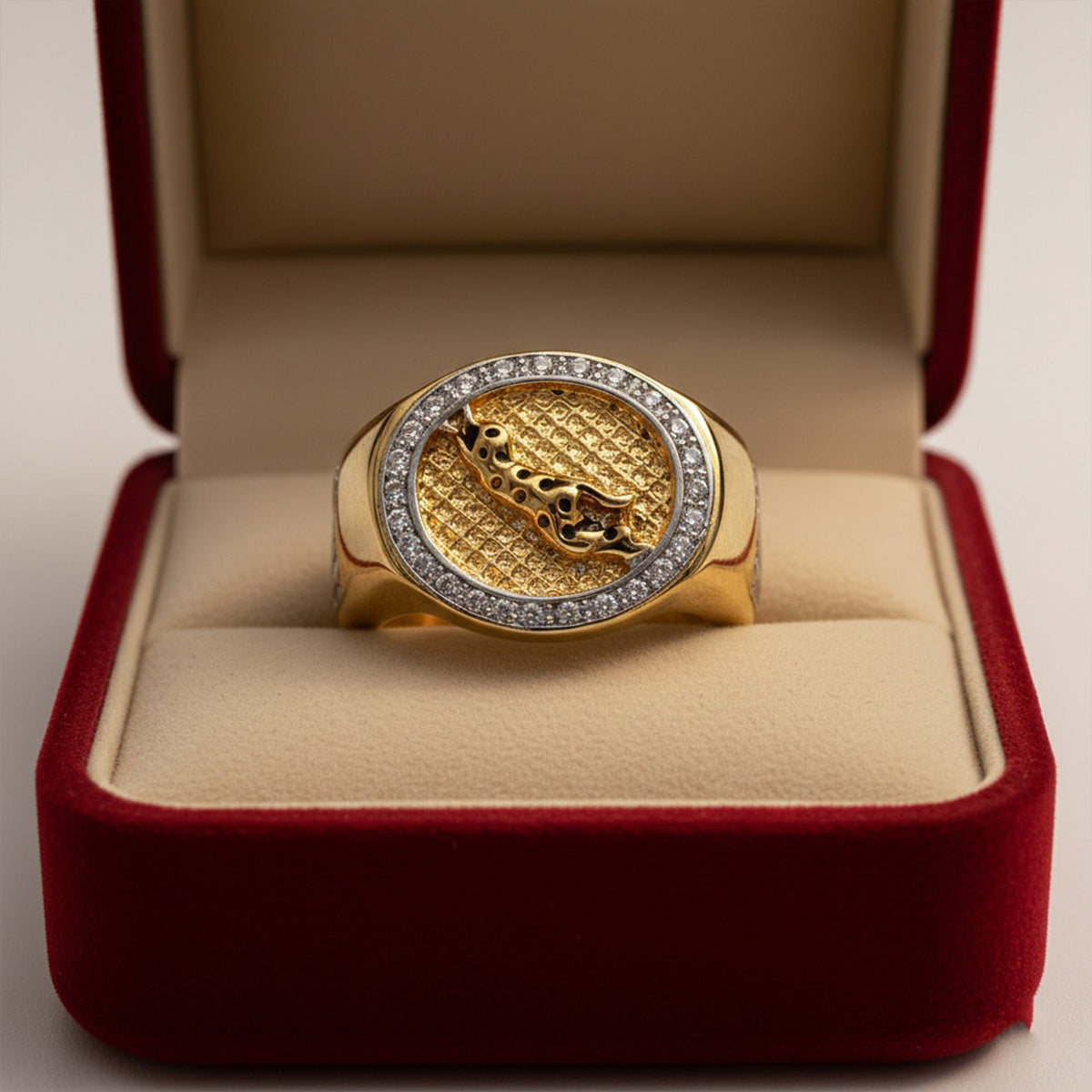 Panther Legacy Ring jewellery product view 3