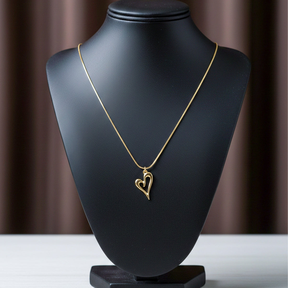 Romantic Gold Heart Pendant Necklace jewellery product view 5