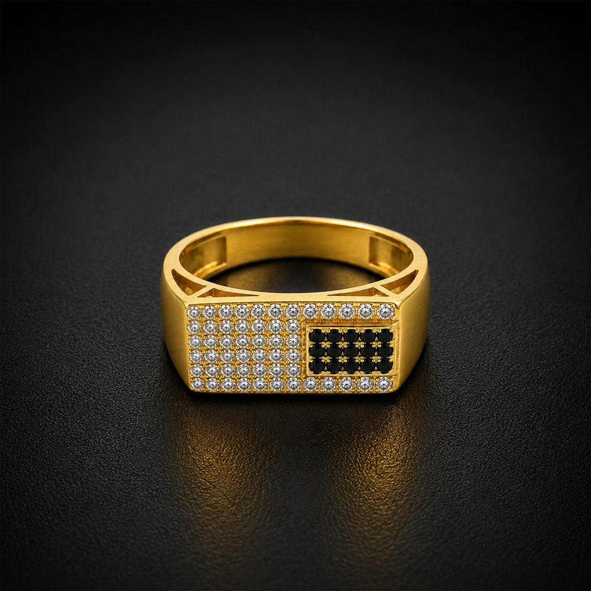 Noir Crest Ring jewellery product view 1