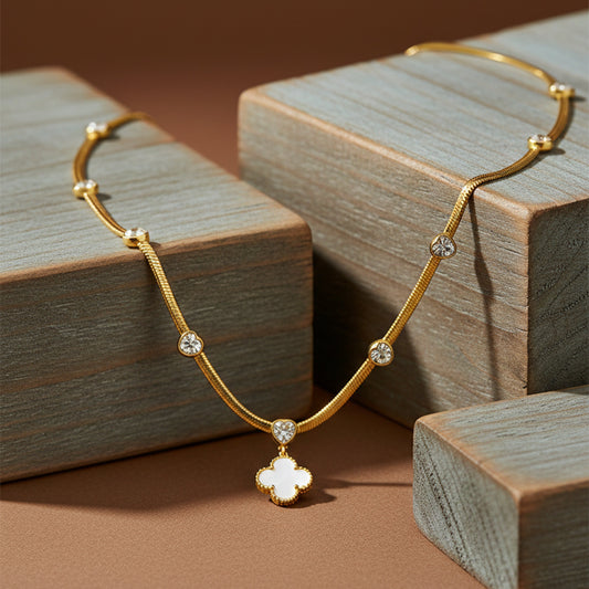 Ira Clover Necklace jewellery product view 1