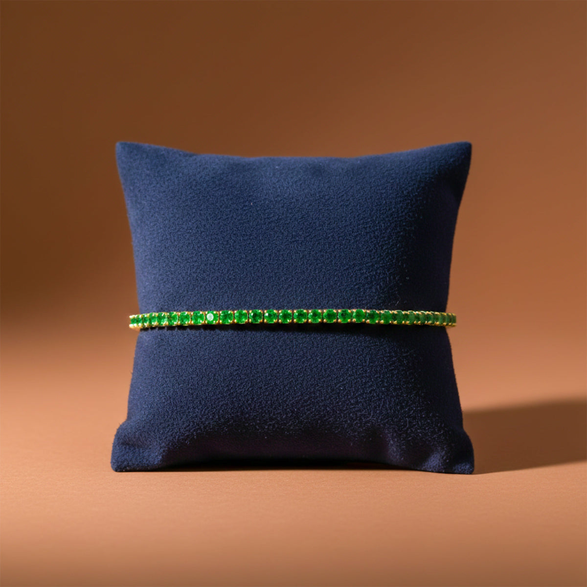 Green Emerald Tennis Bracelet jewellery product view 4
