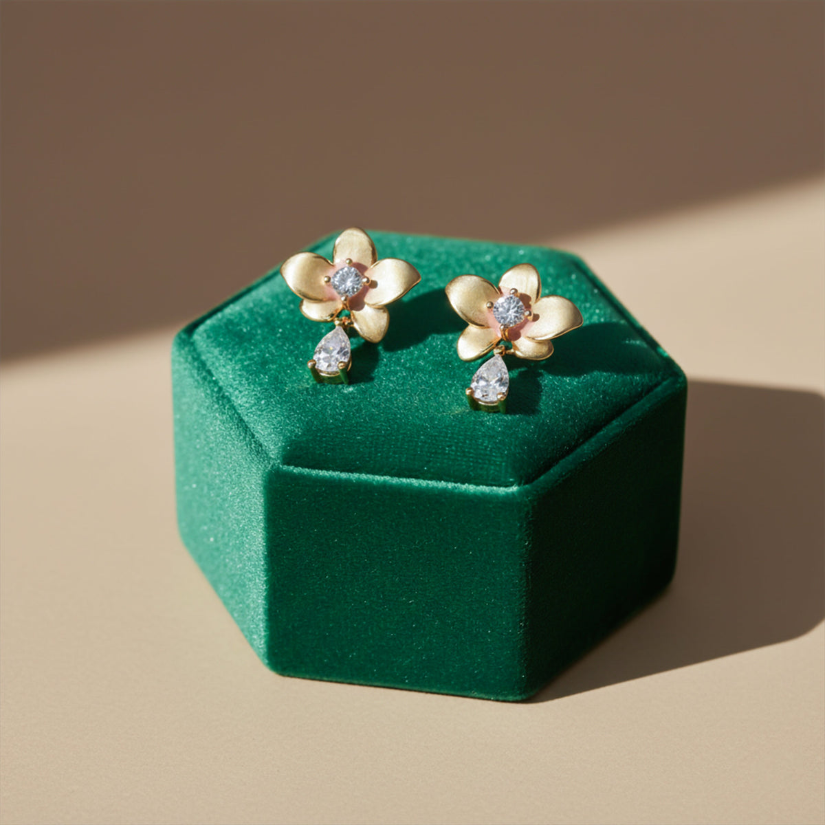 Zenvia Bloom Earrings jewellery product view 4