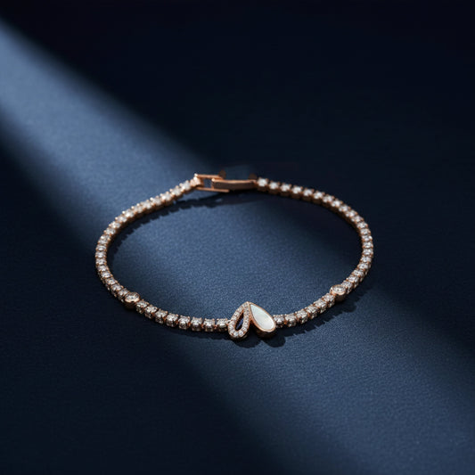 Amore Luxe Heart Bracelet jewellery product view 1
