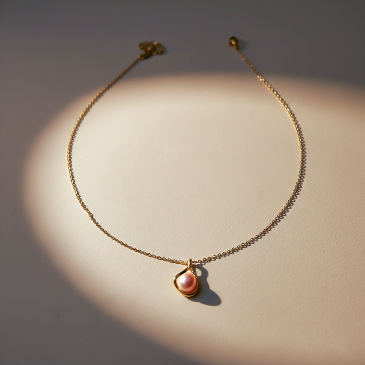 Golden Teardrop Pearl Pendant Necklace jewellery product view 7