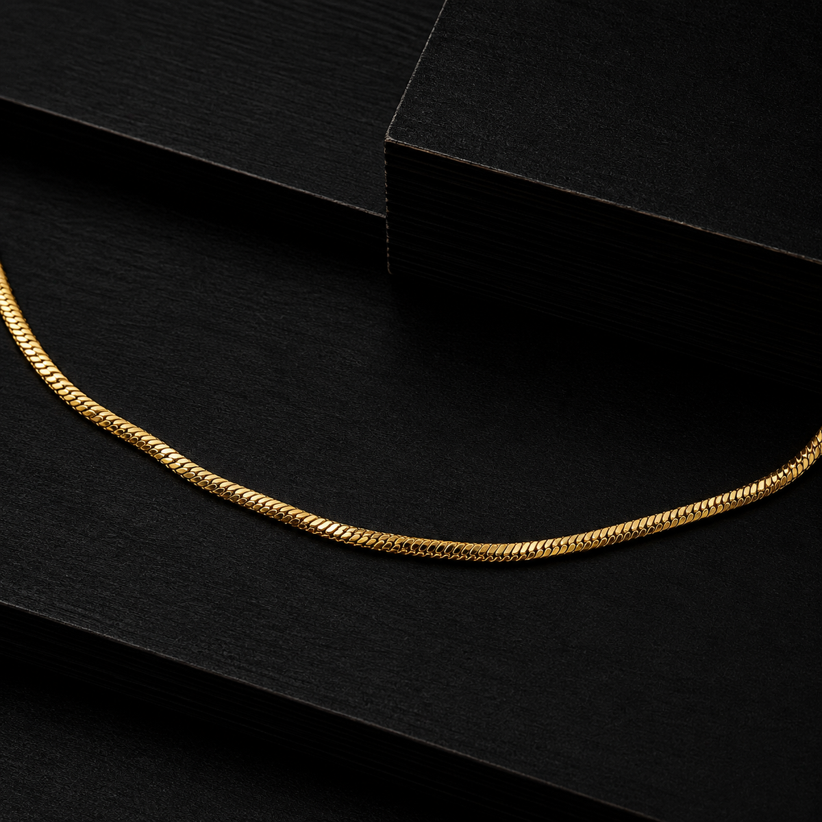 Royal Edge Chain jewellery product view 3