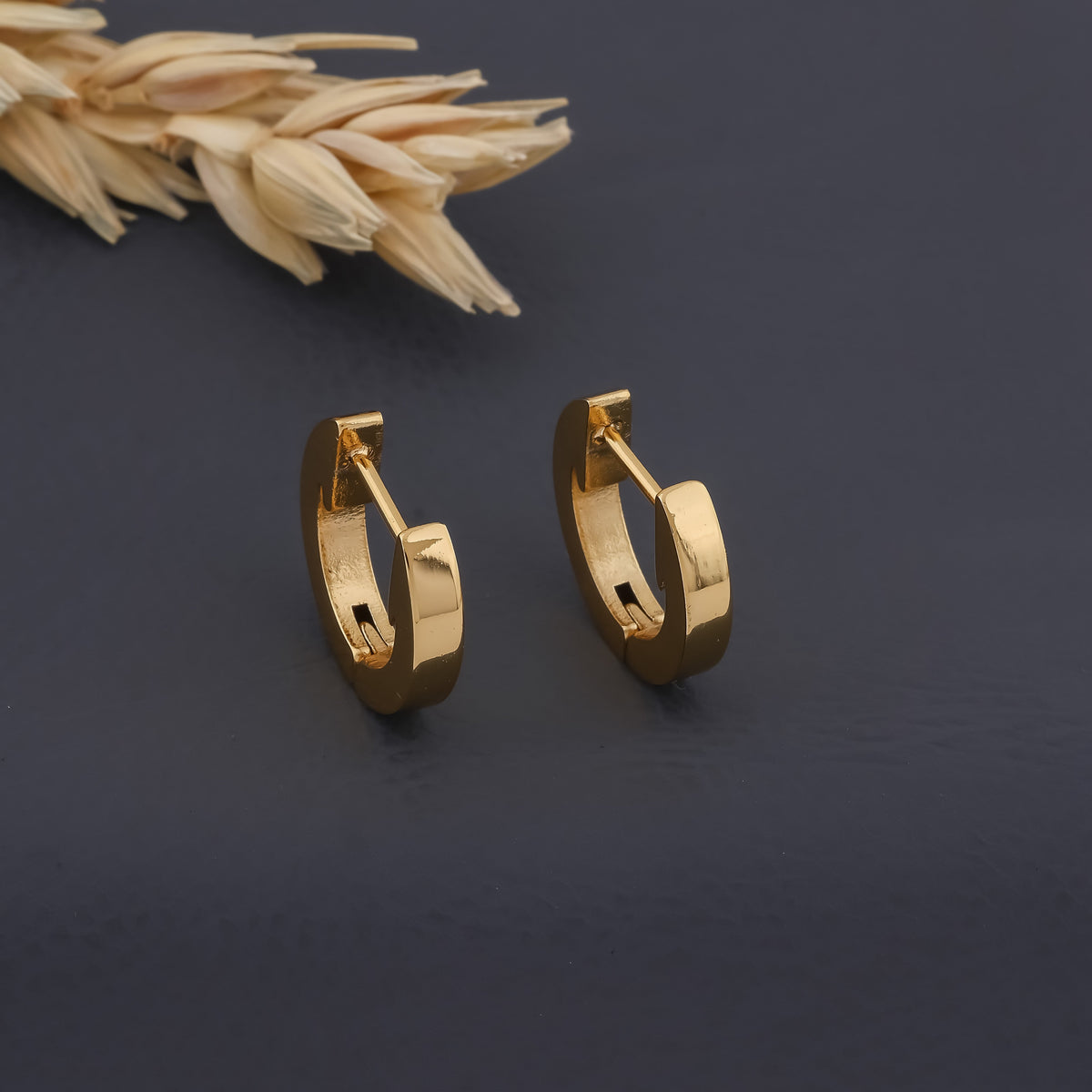 Classic Round Earrings jewellery product view 2