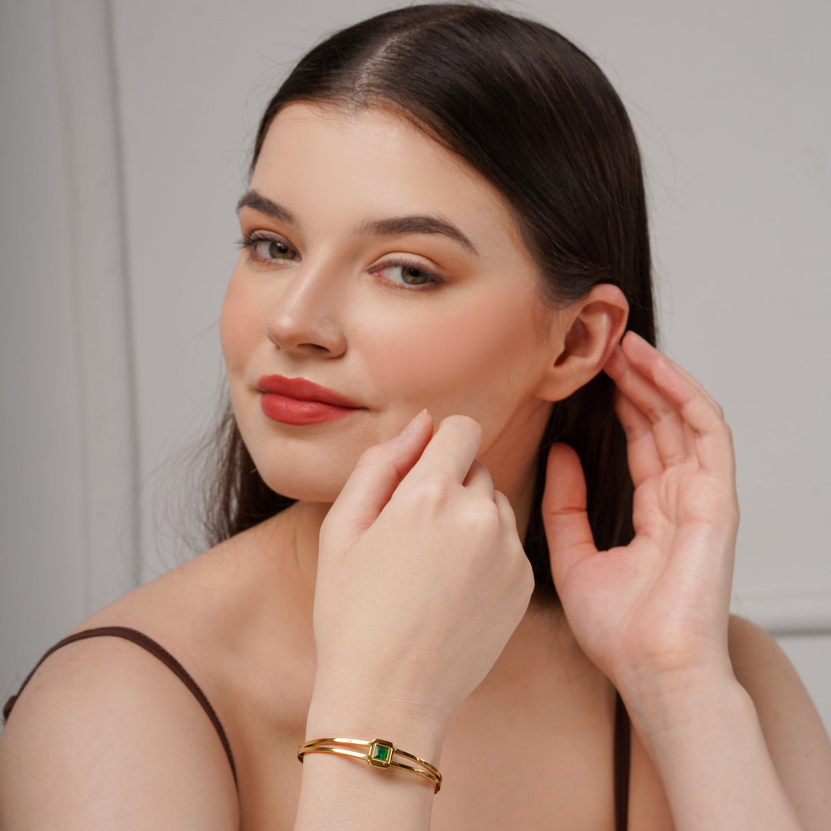 Lux Emerald Heritage Kada jewellery product view 3