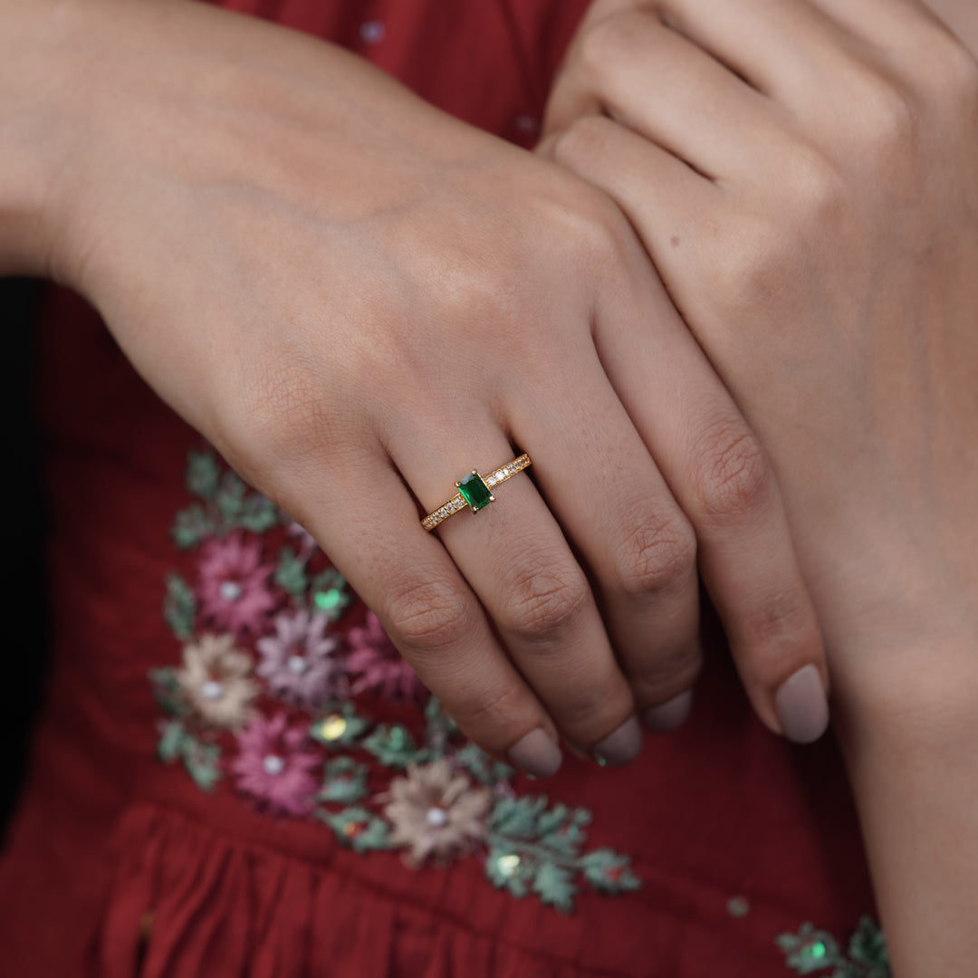 Emerald Royale Solitaire Ring jewellery product view 9