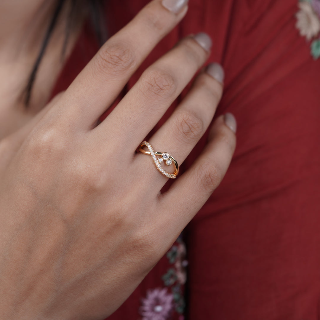 Royal Diamond Crossover Gold Ring jewellery product view 7