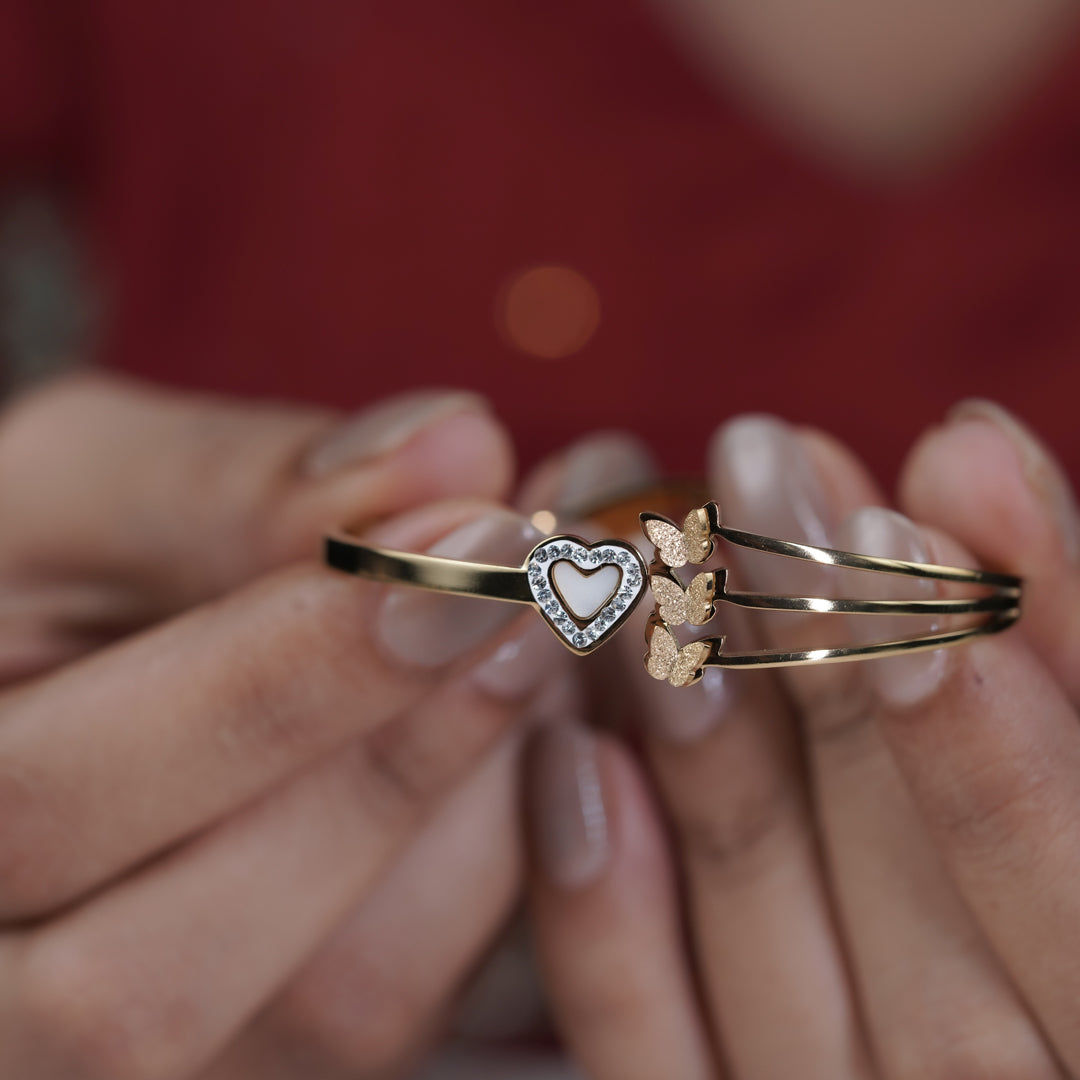Divine Love Heart Gold Bracelet Kada jewellery product view 4
