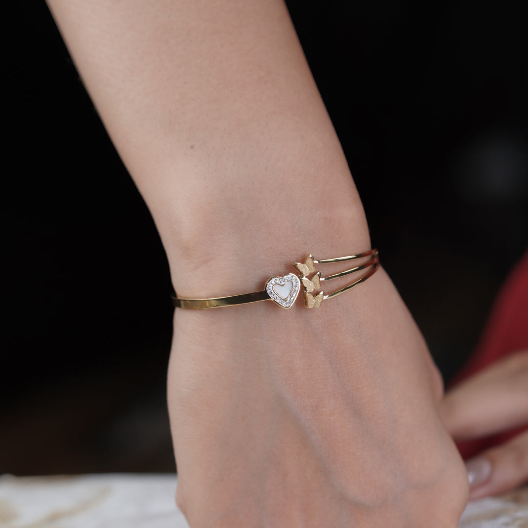 Divine Love Heart Gold Bracelet Kada jewellery product view 9