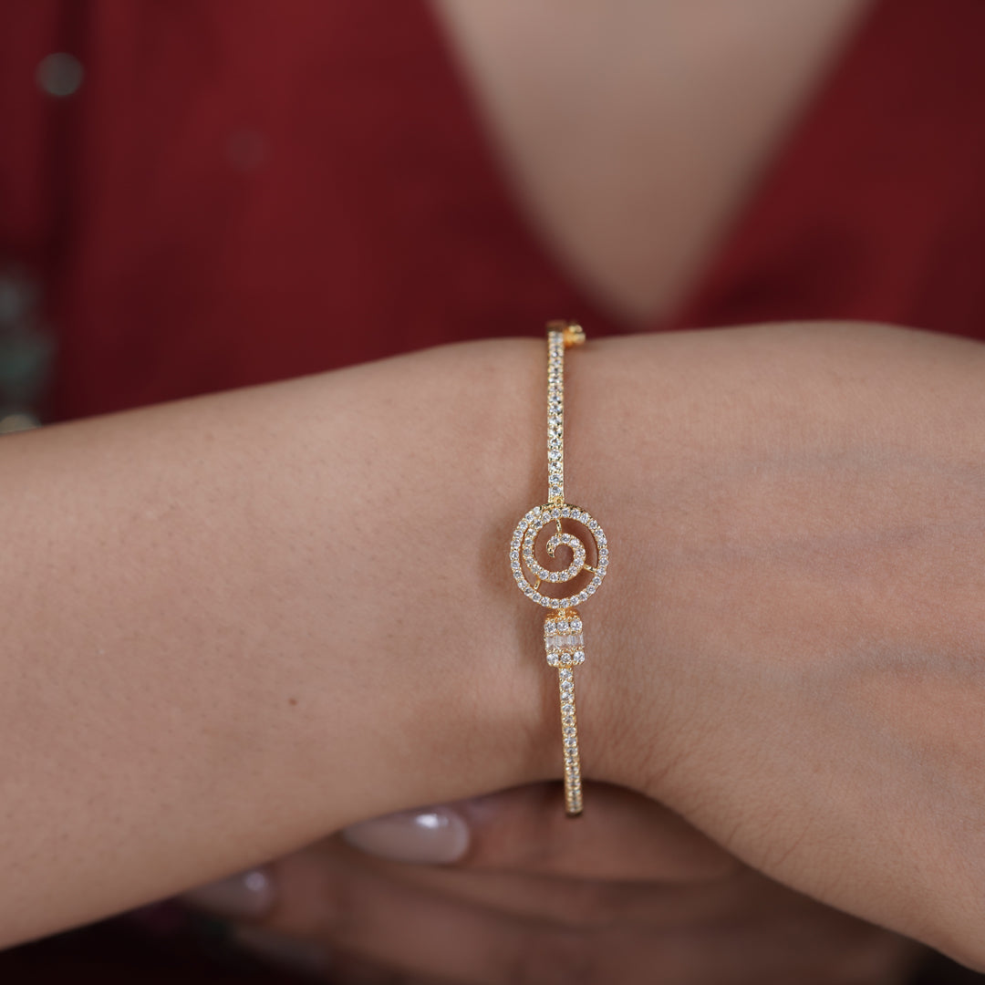 Royal Swirl Diamond Kada jewellery product view 4