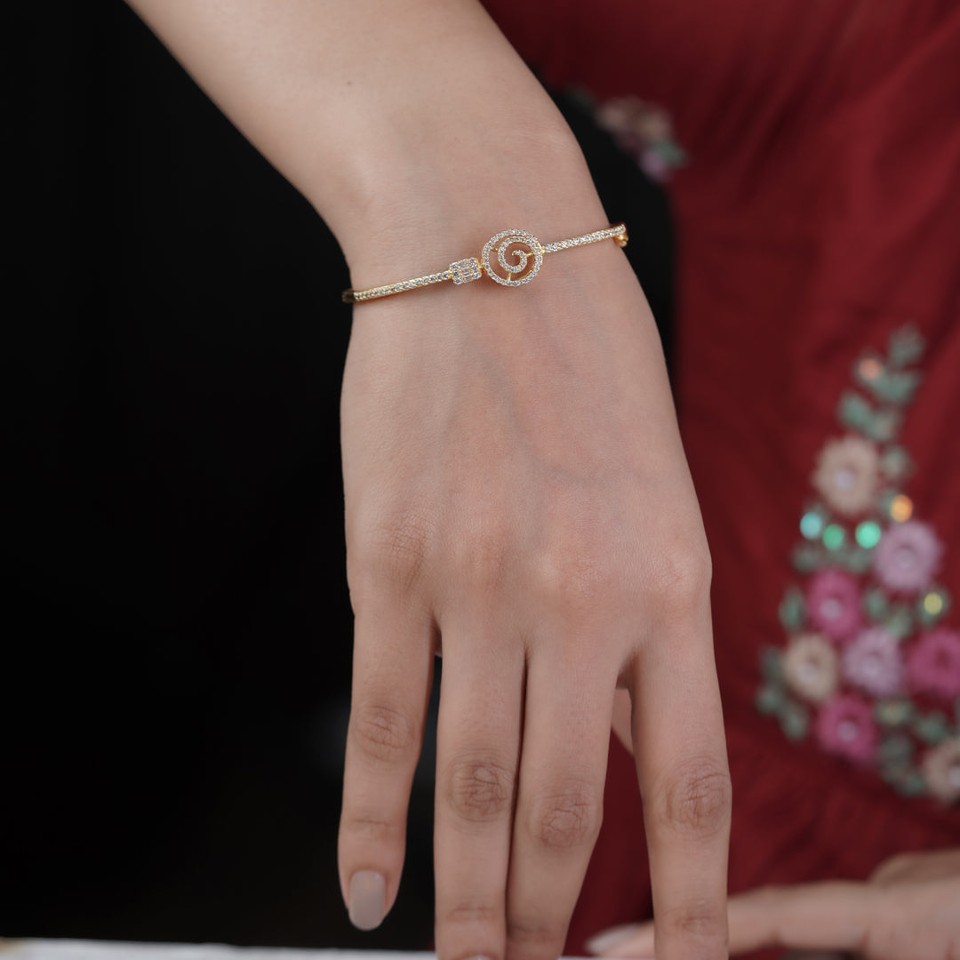Royal Swirl Diamond Kada jewellery product view 5