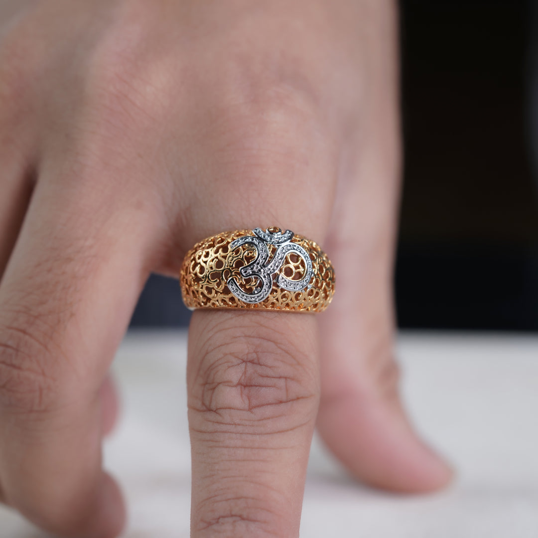 Divine Om Gold Ring jewellery product view 5