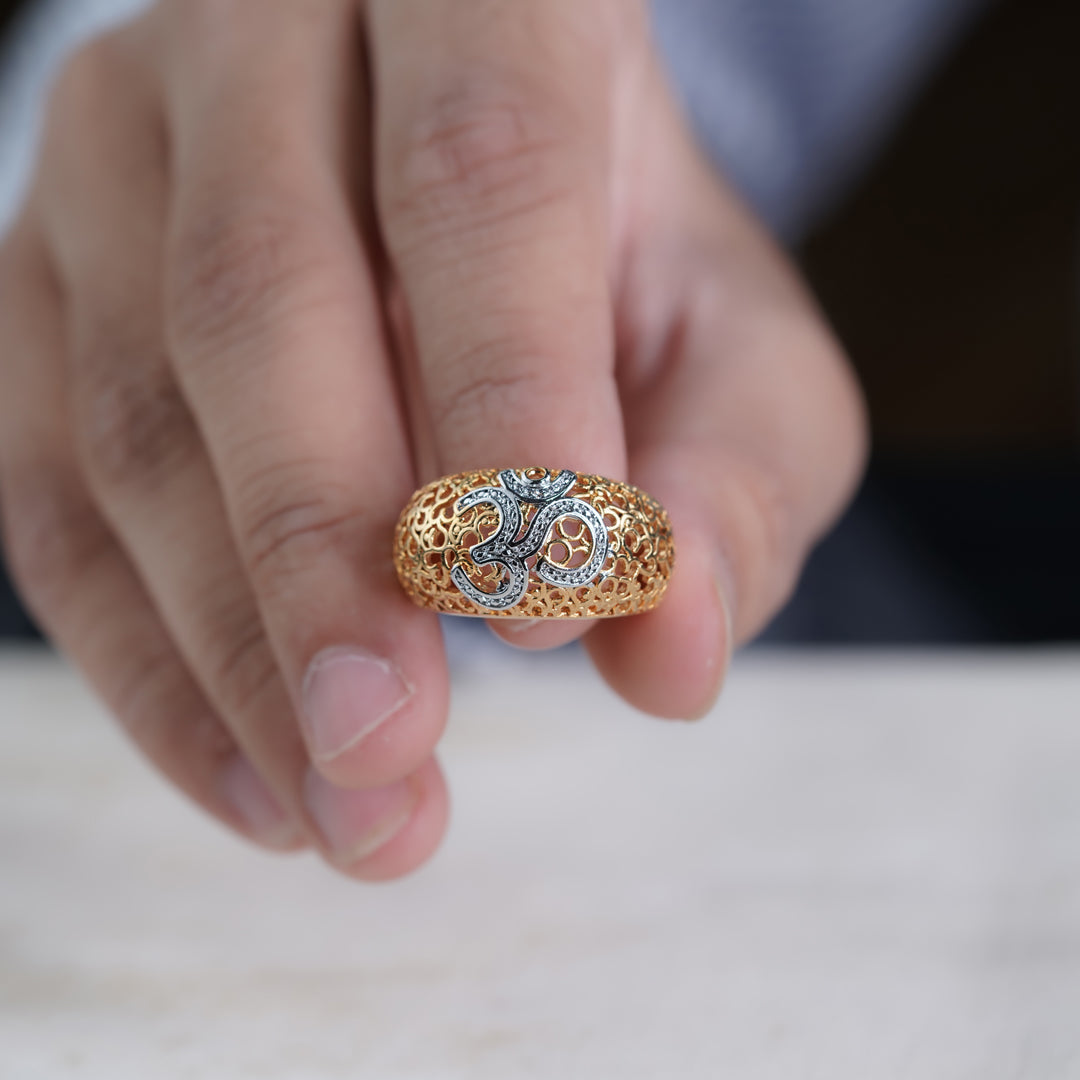 Divine Om Gold Ring jewellery product view 6