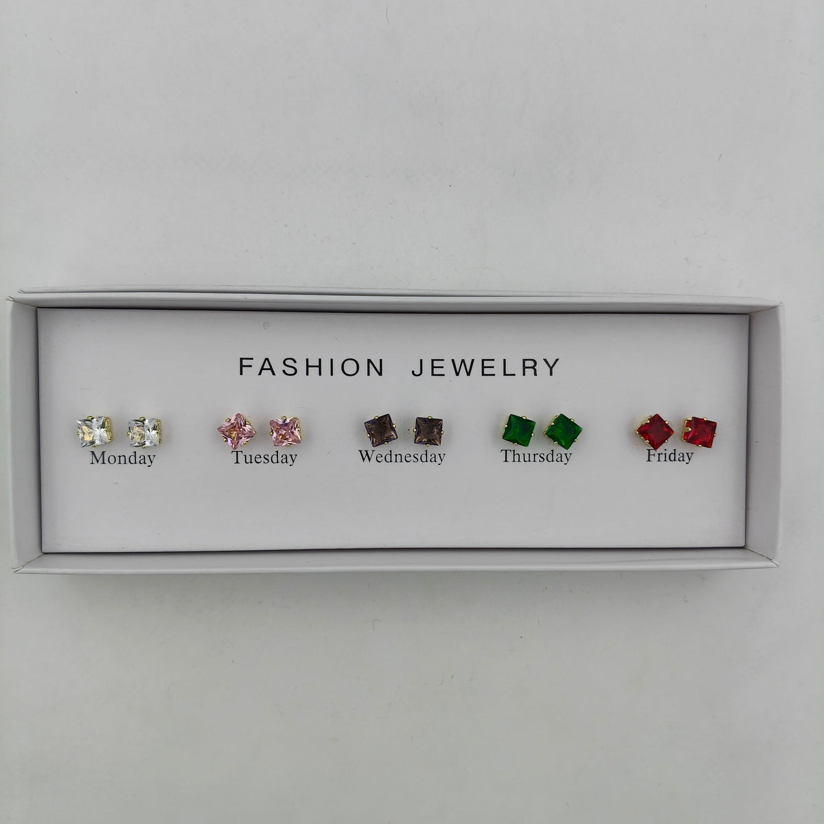 Daily Shine Stud Set jewellery product view 2