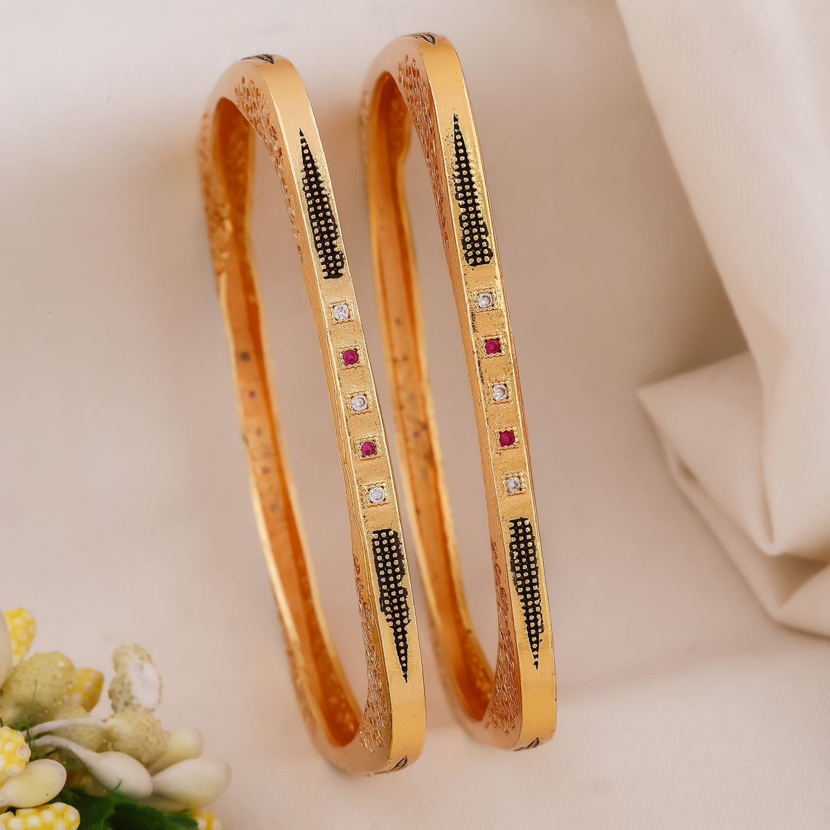 Riivaaz Squre Bangles jewellery product view 1