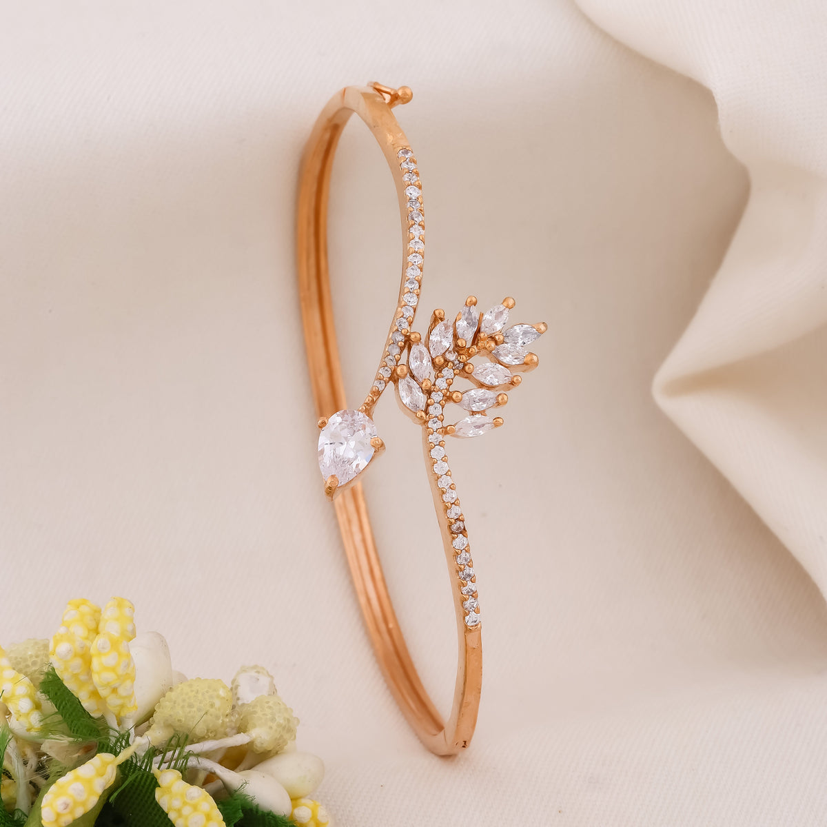 Ziya Kada jewellery product view 1