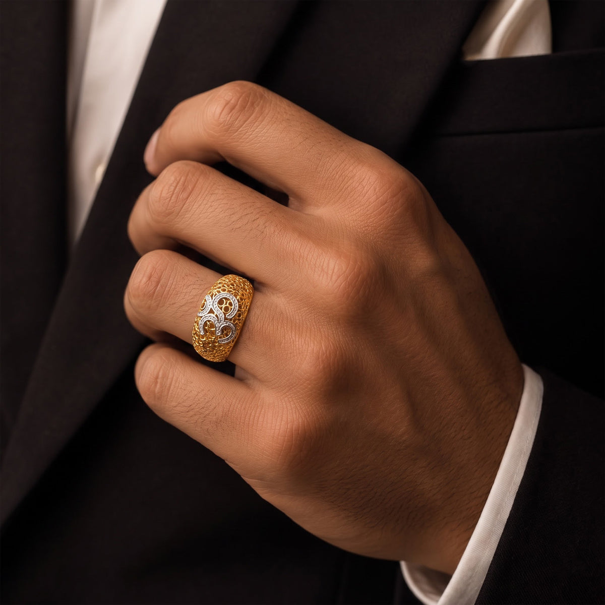 Divine Om Gold Ring jewellery product view 2